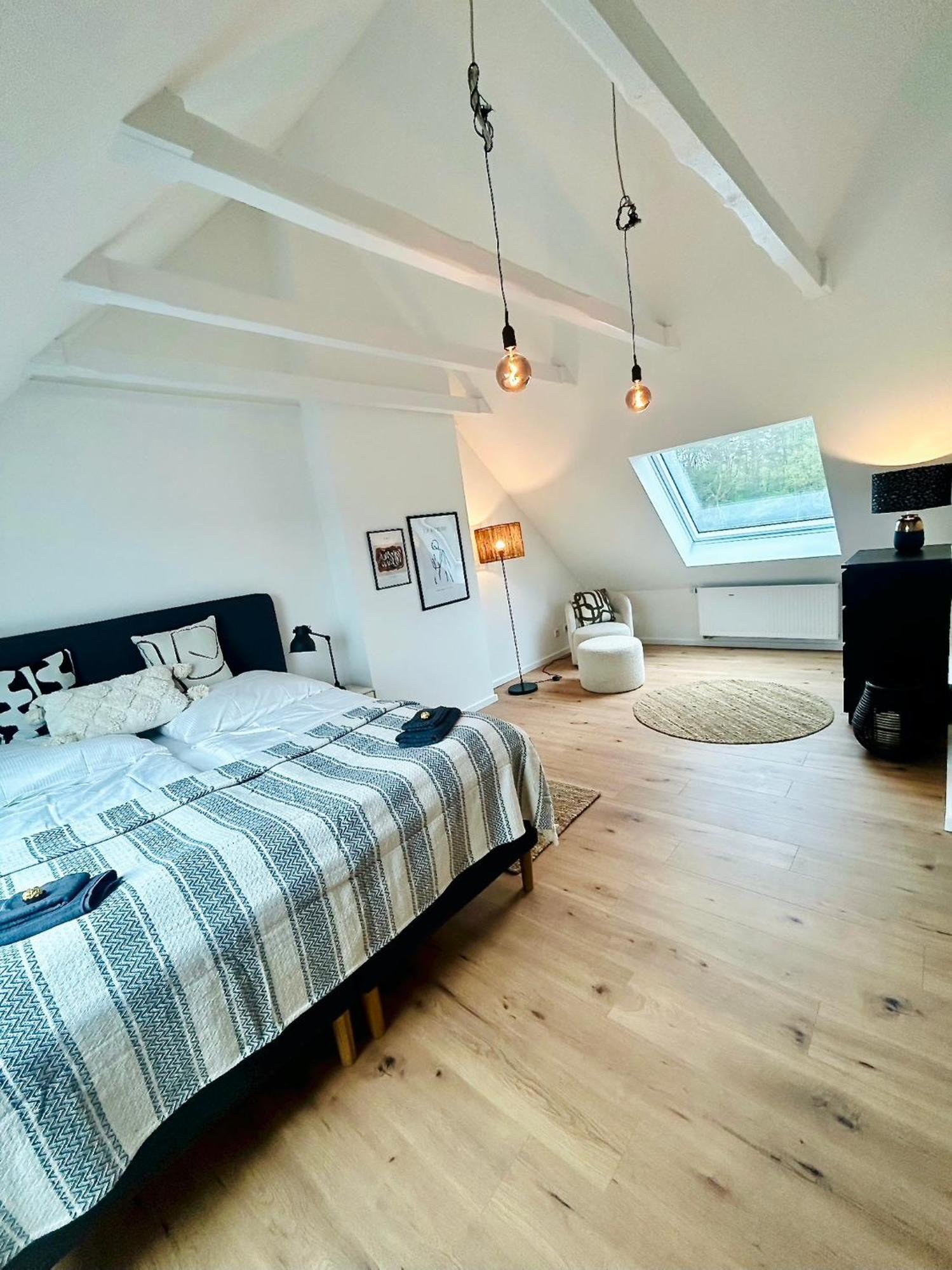 Feelslikehome - Reihenhaus Zwischen Hamburg Und Heide Mit Garten&Garage Ной-Вульмсторф Экстерьер фото